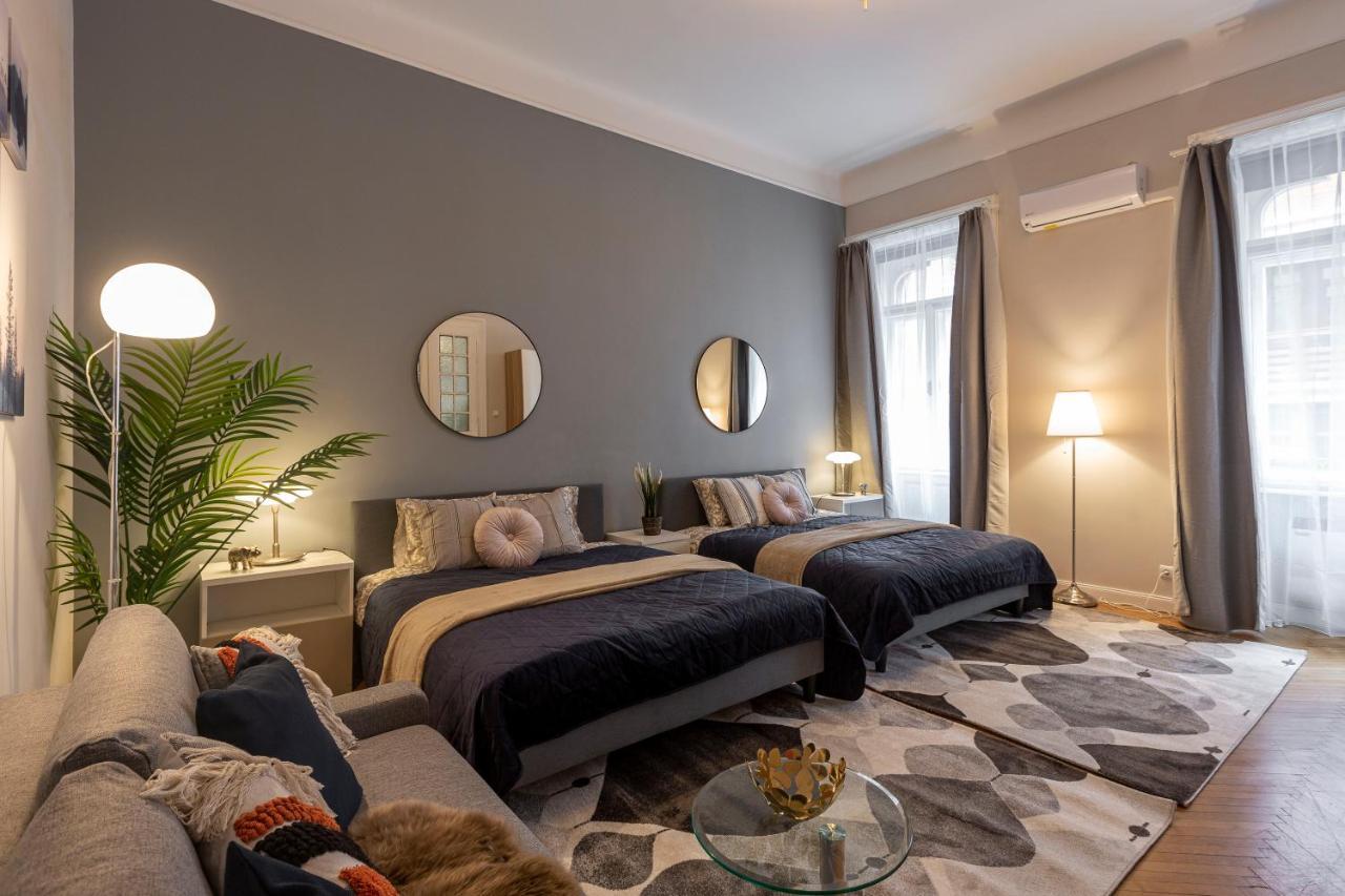 Spacious & Cozy Downtown Apartment With Balcony Budapeszt Zewnętrze zdjęcie