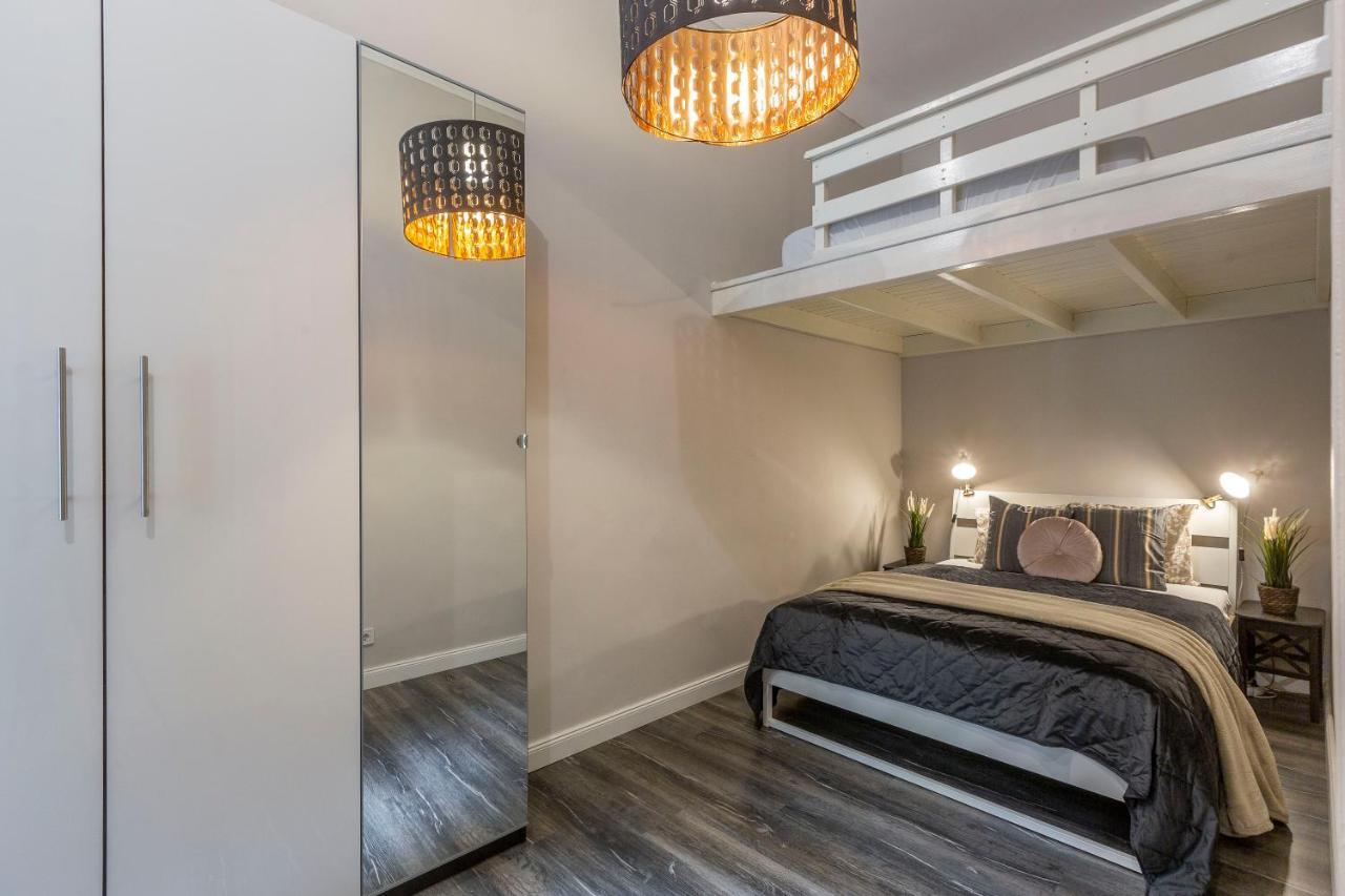Spacious & Cozy Downtown Apartment With Balcony Budapeszt Zewnętrze zdjęcie