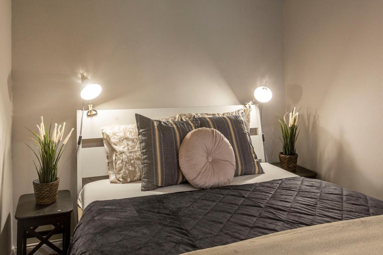 Spacious & Cozy Downtown Apartment With Balcony Budapeszt Zewnętrze zdjęcie